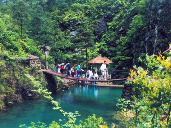 4.大营沟是由三个小景点组成的一个大景区。