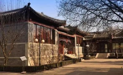 ​西风酒海窖龄h12多钱，西凤酒酒海窖龄系列45度