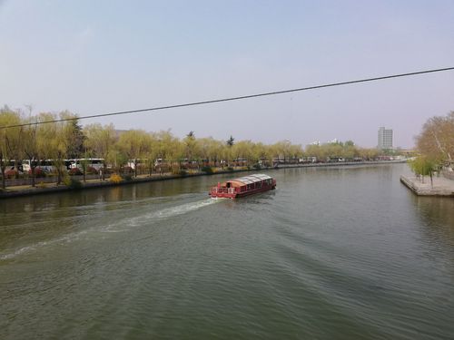 第一天:乘坐大巴到古城(古运河)