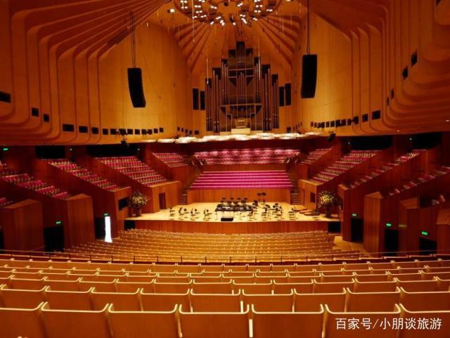 第四天:离开去看一场演出
