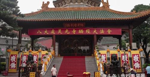 三、看寺庙