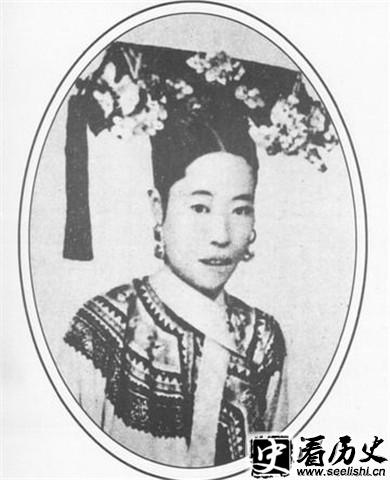 隆裕太后像