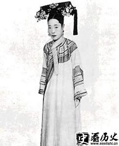 隆裕太后像