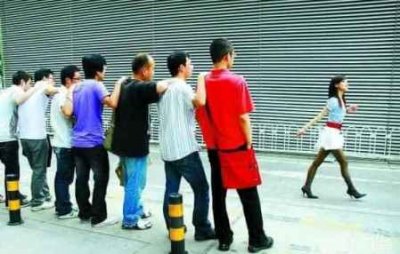 ​怎么在路上搭讪女生 街头搭讪女生的方法