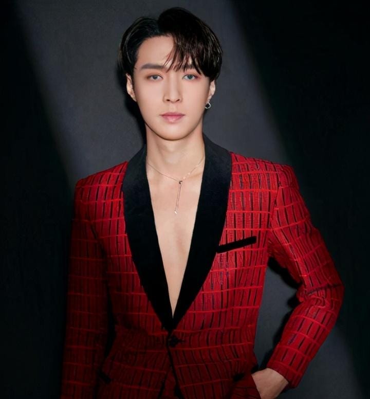中国人气最高的歌手(歌星男明星人气排行榜)