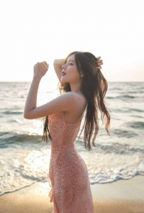 ​海边拍照：美美的海边照片，基本都掌握了这7个拍照姿势