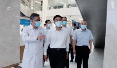 ​济南市委常委、宣传部部长戴龙成到市四院督导文明典范城市创建工作