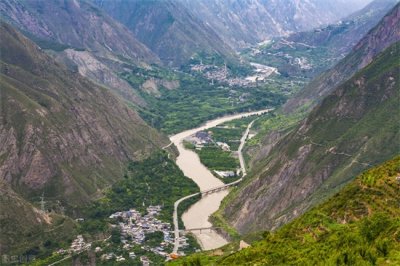 ​四川旅游景点推荐（四川盛夏，有多少极致风光？四川这9大绝美景点，你都去过