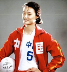 ​昔日女排队长孙晋芳：退役居要职，无奈病痛不饶人，65岁换血续命