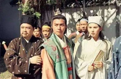 ​和乔峰齐名的慕容复，为何实力越来越差？答案只因一个“博”字