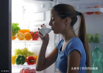 ​晚上喝纯牛奶好吗这3类人不宜晚上喝牛奶，快来了解吧
