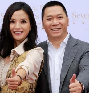 ​黄有龙（中国女演员赵薇老公）