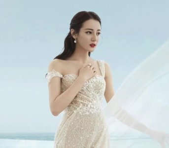 ​迪丽热巴ai智能人脸替换造梦视频什么梗迪丽热巴ai换脸被C可以冲的视频实情