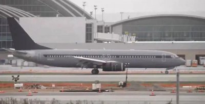 ​马斯克的神秘新飞机：SpaceX 买下国航波音 737，用途成谜