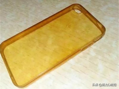 ​白色手机壳发黄了怎么清洗干净（白色手机壳泛黄了怎么处理）