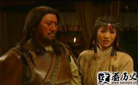也遂(右)剧照