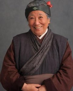 ​刘姥姥简介（刘姥姥乡下饱经风霜的老婆婆）