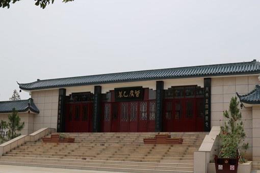 曾侯乙墓出土了哪些文物?300多件玉器还有一柄旷世神剑