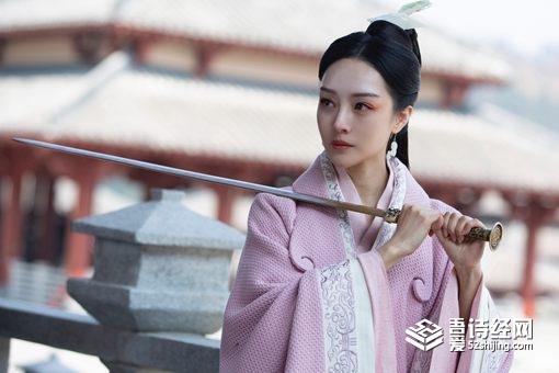 芈华是秦始皇的什么人