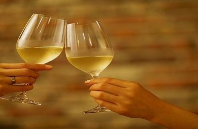 ​白葡萄酒的饮法_白葡萄酒的正确饮用 ***