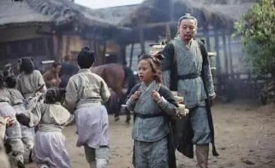 ​从穷苦贫民逆袭成开国皇帝，刘裕是如何做到的？