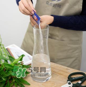 鲜花怎么保存时间长 鲜花怎么保鲜