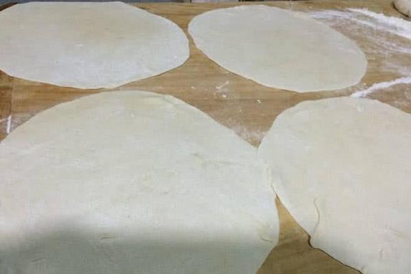 怎样烙饼凉了不硬 面团抹猪油 怎样烙饼凉了不硬 面团抹猪油