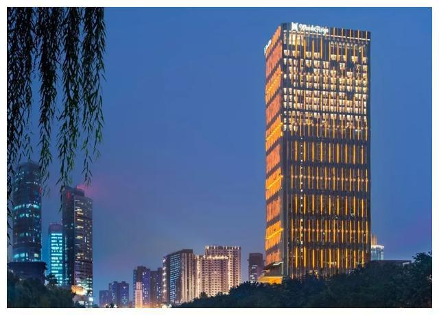 【成都】41层高空纵享7星级酒店盛宴！成都万达瑞华酒店美食汇！