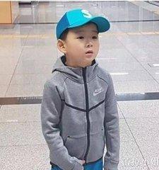 表情包宋民国长大后,不像小岳岳,竟长成长腿小男神