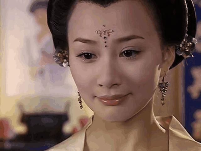 历史上最悲惨的皇后:遭人侮辱后,现场还被画下来,此画流传至今