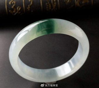 ​三款常见翡翠手镯，哪款最让你心动？