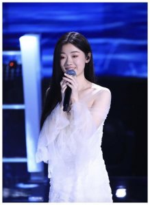 ​《好声音》人气学员潘虹，被曝已结婚2年，青春靓丽原来是错觉？