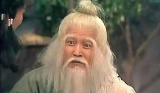 《射雕英雄传》中武功最高的人,不是郭靖不是五毒,而是他