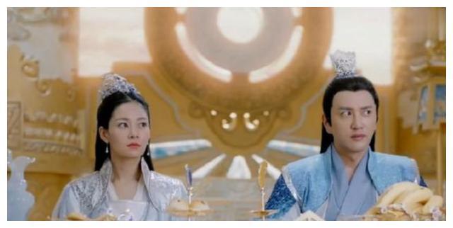 《香蜜沉沉烬如霜》纯妃娘娘化身杨紫的继母,而且还是潇洒的风神