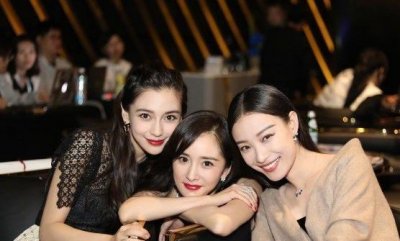 ​baby庆33岁生日！杨幂倪妮王祖蓝，纷纷为其送祝福