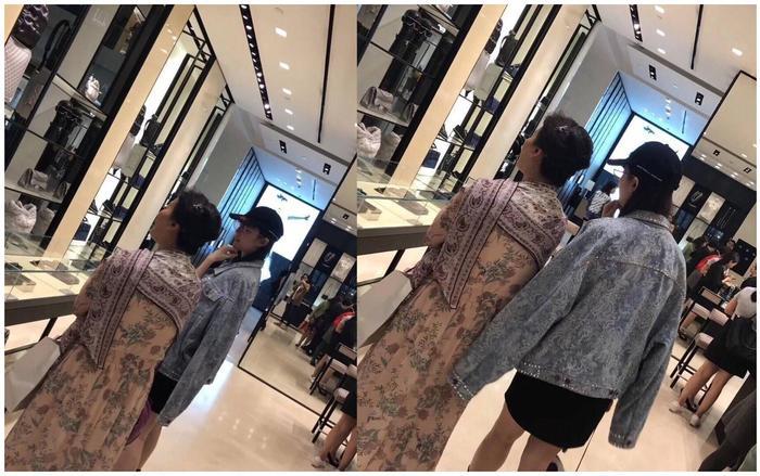 刘亦菲与妈妈商场购物，下身成亮点，网友：女神胖了？