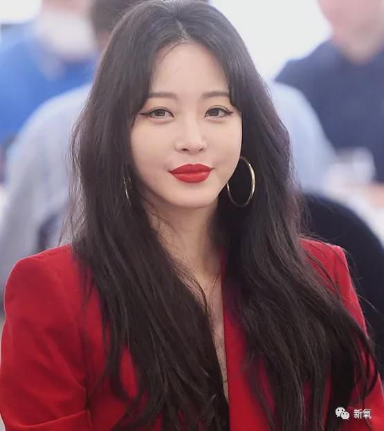 娱乐圈第一代人造美女，因为乱填充翻车了？