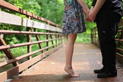 ​跟女孩子聊天小套路,和女孩聊天幽默套路