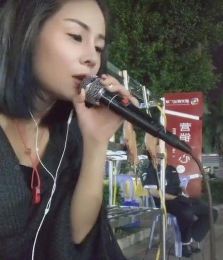 你知道花姐火了,可你知道花姐背后的故事吗?
