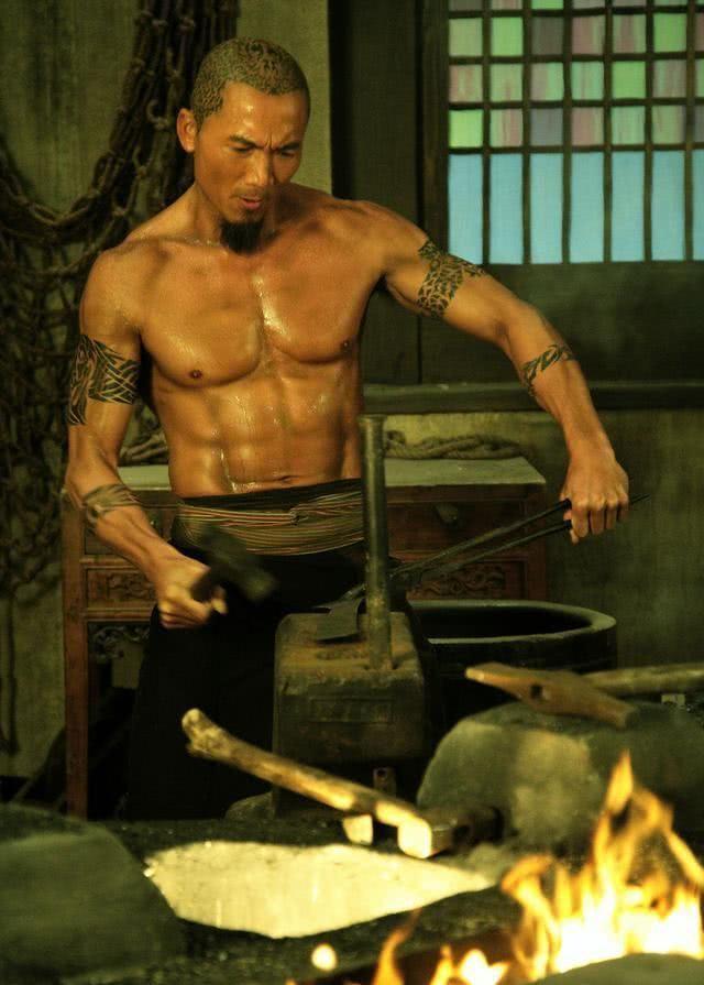 盘点六位肌肉男明星,秒杀一切小鲜肉,网友:他为什么不是一线