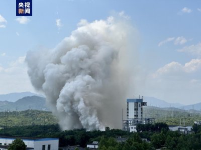 ​新一代载人登月火箭来了！长征十号完成一子级火箭动力系统试车