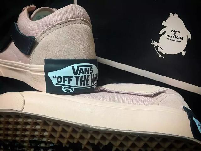 Air Fear of God 1 掉出万元鞋队伍！满天星失守 4000 元防线！