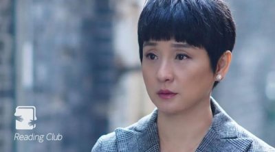 ​19岁被张艺谋看中，经历两次情伤，如今54岁爱情事业双丰收