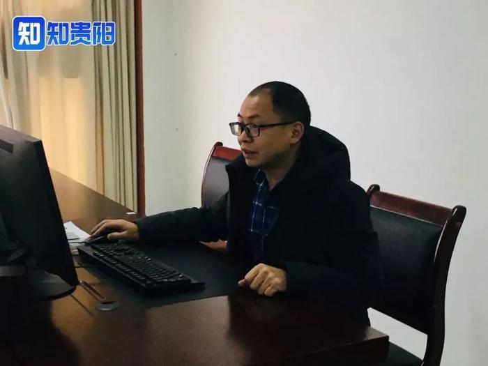 这位老师火了！他从保安逆袭成博士！告诉孩子：你若努力，全世界都会为你让路！