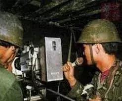 别管我，先救队长！蓝剑B行动，中国第一次直播惨烈的对越反击战