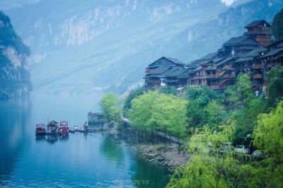 重庆第一历史古镇,已有1800多年历史,享有乌江画廊的美誉