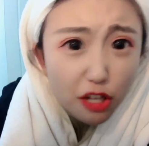 搞笑段子:有多少男生可以不抽烟不喝酒不胡乱混,请你离我远点