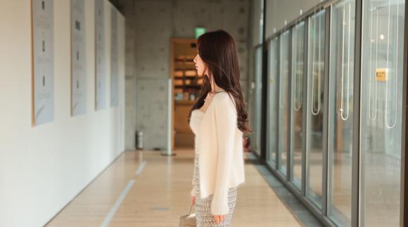 女神孙允珠：娶妻当如孙允珠，貌美身好，比例好。