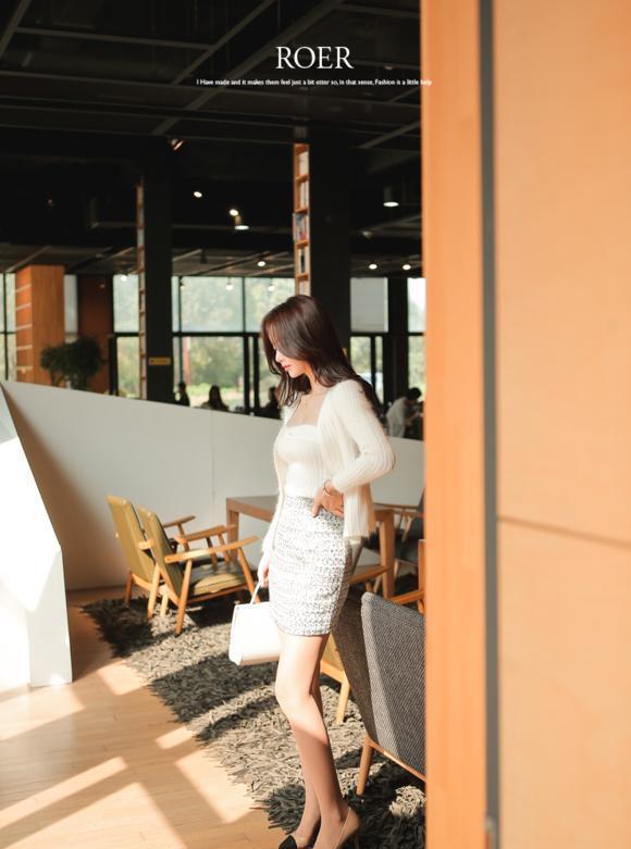 女神孙允珠：娶妻当如孙允珠，貌美身好，比例好。