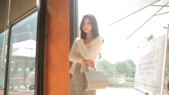 女神孙允珠：娶妻当如孙允珠，貌美身好，比例好。